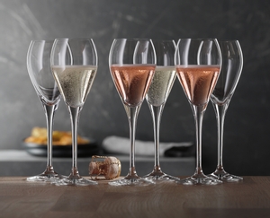 Special Glasses Champagne Sparkling Party - 160 ml in use