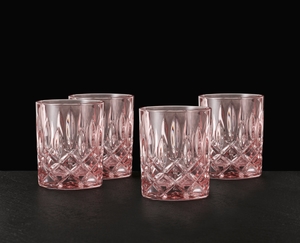 NACHTMANN Noblesse Whisky Tumbler - peach in use