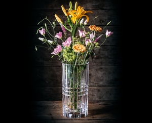 NACHTMANN Square Vase - 28cm | 11.063in in use