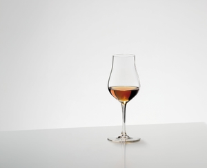 RIEDEL Sommeliers verre à Cognac XO en action