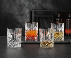 NACHTMANN Noblesse Bundle Whisky Tumblers in use