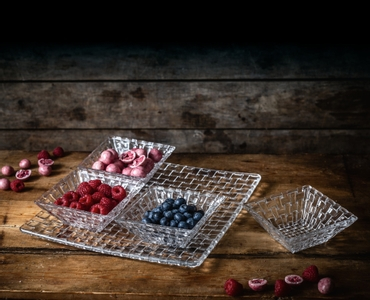 NACHTMANN Bossa Nova Serving Set in use