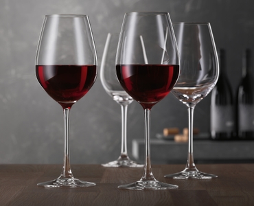 Salute Red Wine Glass