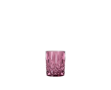 NACHTMANN Noblesse Whisky Tumbler - berry filled with a drink on a white background