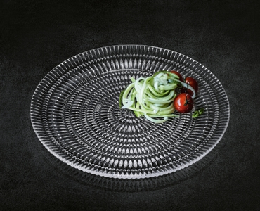 NACHTMANN Ethno Plate - 32cm | 12.598in in use
