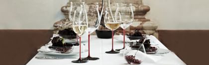 Fatto a Mano glassware on table
