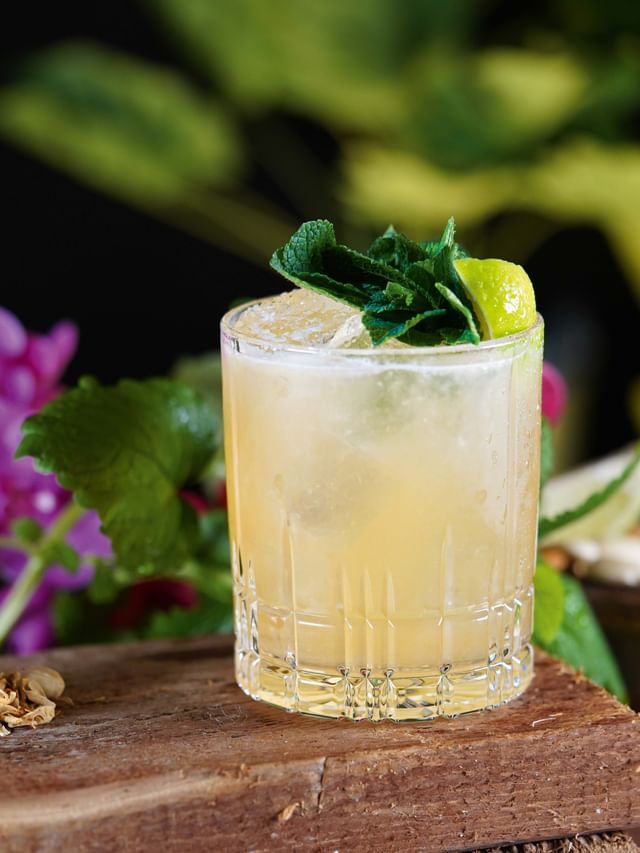 Image of Perfect Serve DOF glass